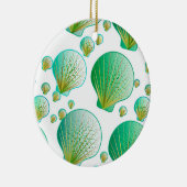 Seafoam groene zeeschelpen op wit keramisch ornament (Rechts)