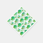 Seafoam groene zeeschelpen op wit servet (Hoek)
