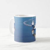 Seagulls op de Klassieke Mok van het strand (Voorkant links)