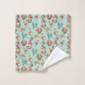 Seahorse on Mint Green Background Bad Handdoek (Wasdoekje)