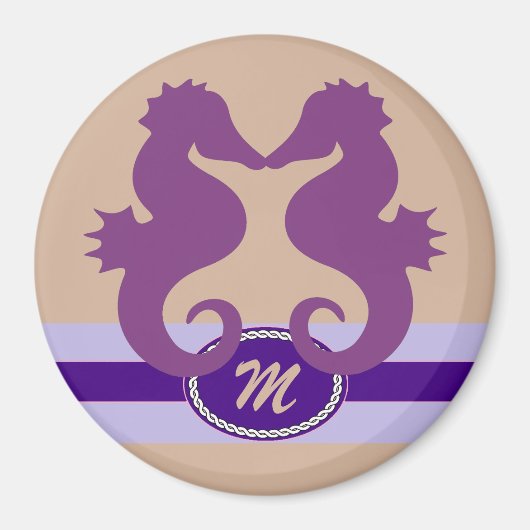 SeaKiss Monogrammed Paarse Stateroom Deurmarkering Magneet (Voorkant)