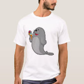Seal at Drinking with Juice T-shirt (Voorkant)