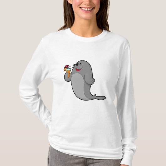 Seal at Drinking with Juice T-shirt (Voorkant)