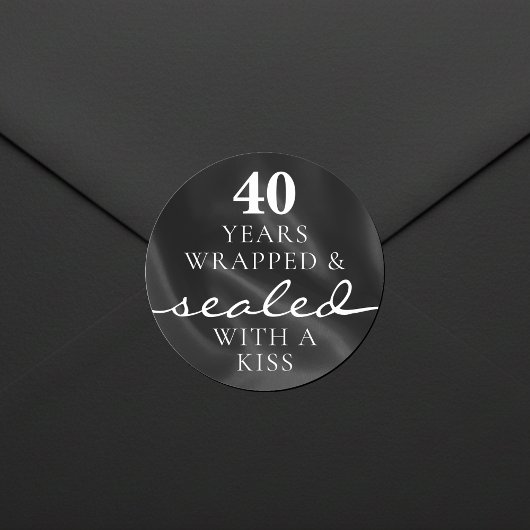 Sealed with a Kiss Black 40th Birthday Anniversary Ronde Sticker