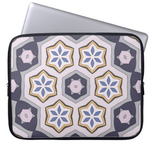 Seamless circular vintage pattern. Colored decorat Laptop Sleeve