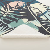 Seamless exotic pattern with tropical plants and a sherpa deken (3/4)