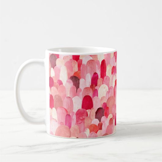 Seamless pattern of pink, red and beige spots. Wat Koffiemok (Links)