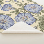 Seamless pattern. Petunia wildflowers is. Bezetter Sherpa Deken (3/4)
