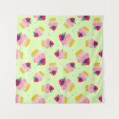 Seamless pattern with a cupcake with strawberries  wandkleed (Voorkant)