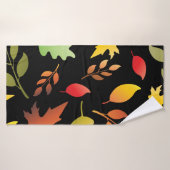 Seamless pattern with fallen autumn leaves and col badhanddoek (Badhanddoek)