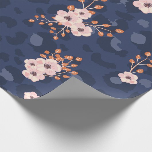 Seamless pattern with leopard skin and pink small cadeaupapier (Hoek)