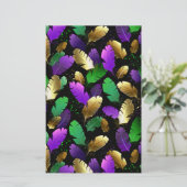 Seamless Pattern with Mardi Gras feathers Briefpapier (Staand voorkant)