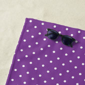 Seamless purple background polka dot pattern  strandlaken (In situ)