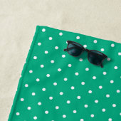 Seamless solid teal polka dot pattern strandlaken (In situ)