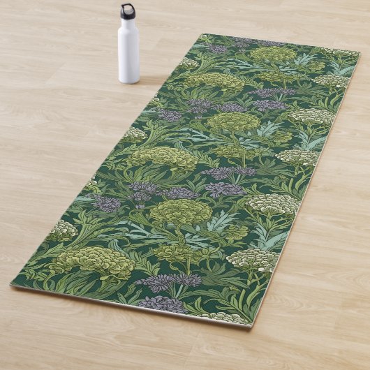 Seamless William Morris style floral pattern Yogamat (In situ)