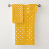 Seamless yellow-orange  polka dot  pattern  bad handdoek (Insitu)