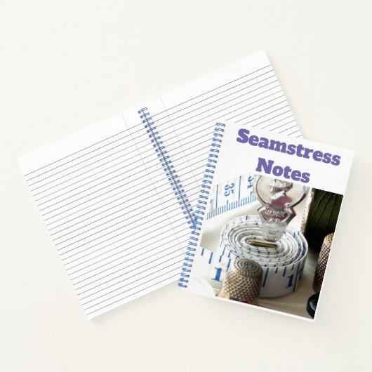 Seamstress Notitieboek (Binnen)
