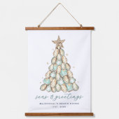 "Seas & Greetings" Beach House Christmas Oyster Hangend Wandkleed (Voorkant)