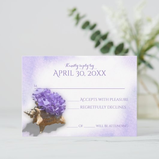 Seashell en Paarse hortensia bruiloft reactie RSVP Kaartje (Staand voorkant)