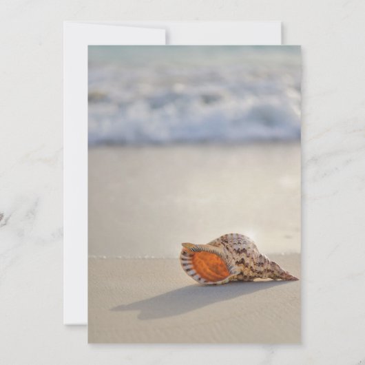 Seashell op het strand bruiloft uitnodiging (Achterkant)