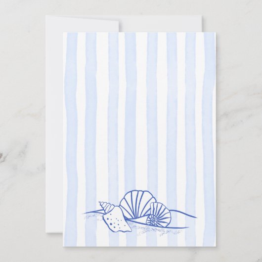 Seashells blauwe handgetekende golvende grens stra save the date (Achterkant)