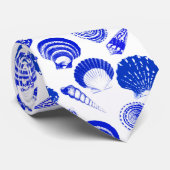 Seashells - kobalt blauw op een witte achtergrond stropdas (Opgerold)
