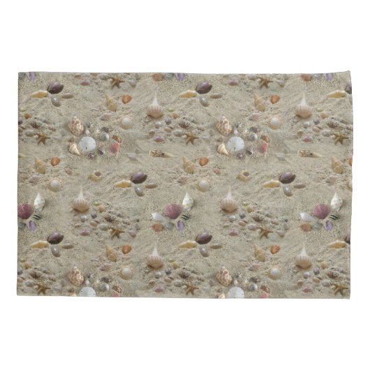 Seashells Nestled in Beach Sand Kussensloop (Achterkant)