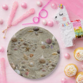 Seashells Nestled in Beach Sand Papieren Bordje (Feest)