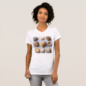 Seashells op ankerachtergrond t-shirt (Voorkant volledig)