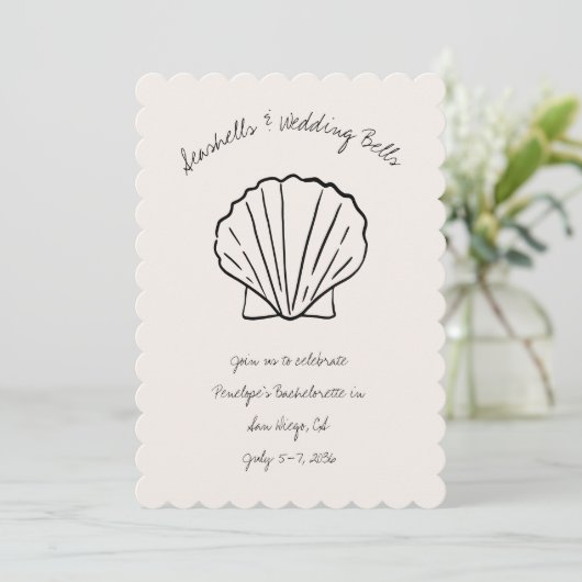 Seashells & Wedding Bells Bachelorette Uitnodigen Kaart (Staand voorkant)