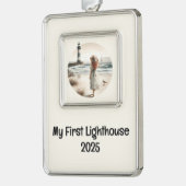 Seaside Lighthouse Stroll Verzilverd Omlijst Ornament (Links)