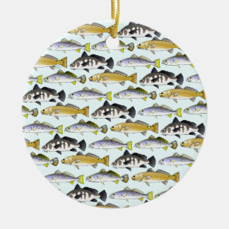 Seatrout en trommelpatroon in blauw keramisch ornament
