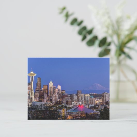 Seattle, Downtown en Mt. Rainier in Twilight Briefkaart (Staand voorkant)