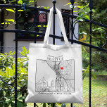 Seattle Love Locator | Weddenschap Tote Bag<br><div class="desc">Een leuke canvas tas voor een bruiloft of een andere gelegenheid in de prachtige stad Seattle in Washington. Dit tas is voorzien van een overheadkaart van het stadscentrum in een framer met een zwarte rand. Bovenaan staat een korte welkome groet en de naam van de stad. Onderaan staan de breedtegraad...</div>