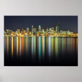 Seattle skyline 's nachts met reflectie poster (Voorkant)