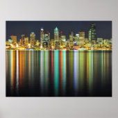 Seattle skyline 's nachts met reflectie poster (Voorkant)