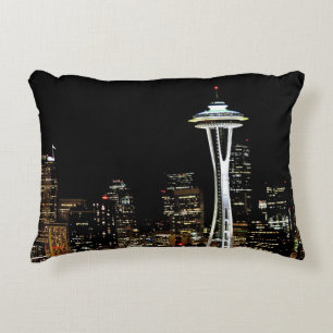 Seattle skyline 's nachts, met Space Needle. Accent Kussen