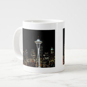 Seattle skyline 's nachts, met Space Needle. Grote Koffiekop