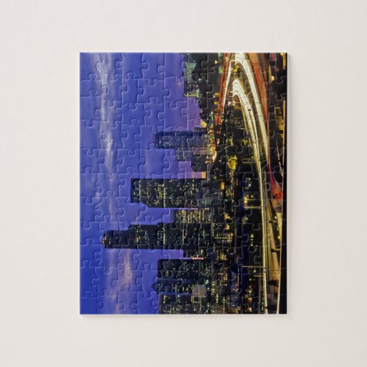 Seattle, Washington skyline 's nachts Legpuzzel (Verticaal)
