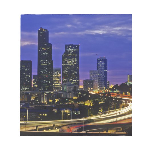 Seattle, Washington skyline 's nachts Notitieblok (Voorkant)