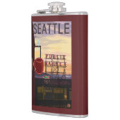 SeattlePike Place Market Sign and Water Uitzicht Heupfles (Links)