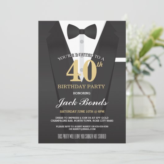 SECRET AGENT DETECTIVE TUXEDO SPY BIRTHDAY PARTY KAART (Staand voorkant)