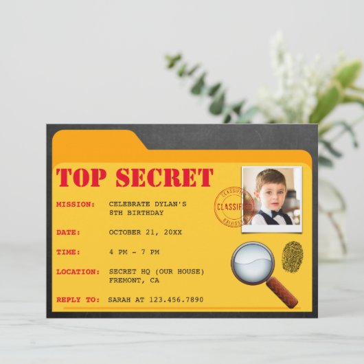 Secret Agent rechercheur Spy Birthday Party nodigt Kaart (Staand voorkant)