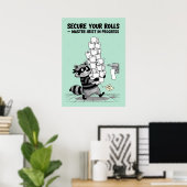 “Secure Your Rolls” Toilet Paper Heist Poster (Thuiskantoor)