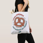 Seinfeld | Deze pretzels maken me dorstig Tote Bag (Dichtbij)
