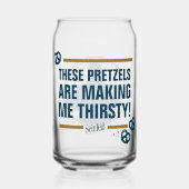 Seinfeld | "Deze pretzels" Typografie Grafisch Blikvorm Glas (Voorkant)