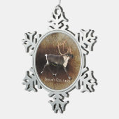 Seizoensgroet - Bull Cariou (rendier) Tin Sneeuwvlok Ornament (Rechts)
