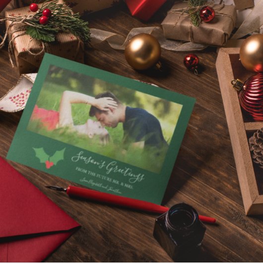 Seizoensgroeten Holly Engaged Couple Photo Feestdagenkaart