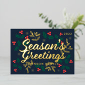 Seizoensgroeten Moderne Hulst Bessen Loof Folie Feestdagenkaart (Staand Voorkant)