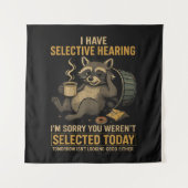 Selectief Gehoor Grappige Wasbeer Koffie Wandkleed (Voorkant)